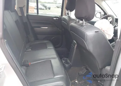 2014 Jeep Compass Latitude из США, поврежденный, VIN 1C4NJCEB8ED522244